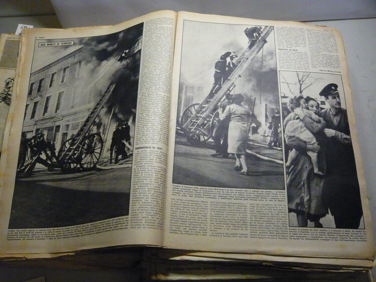 Lotto OGGI.Rivista settimanale di politica, attualità e cultura, 1956, 52 …