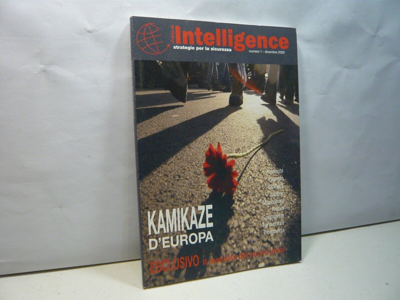 Lotto RIVISTA DI INTELLIGENCE. Strategie per la sicurezza, 2005-2006