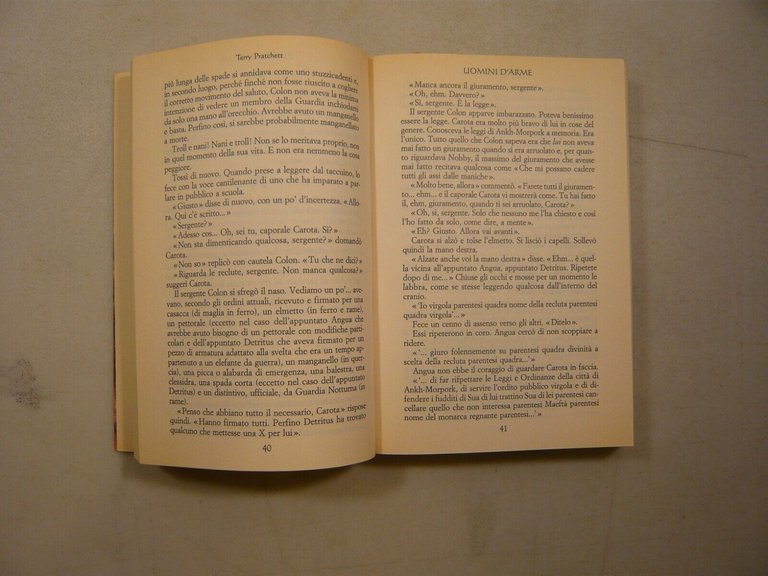 Lotto Terry Pratchett,STELLE CADENTI,2007 e UOMINI D’ARME,2003