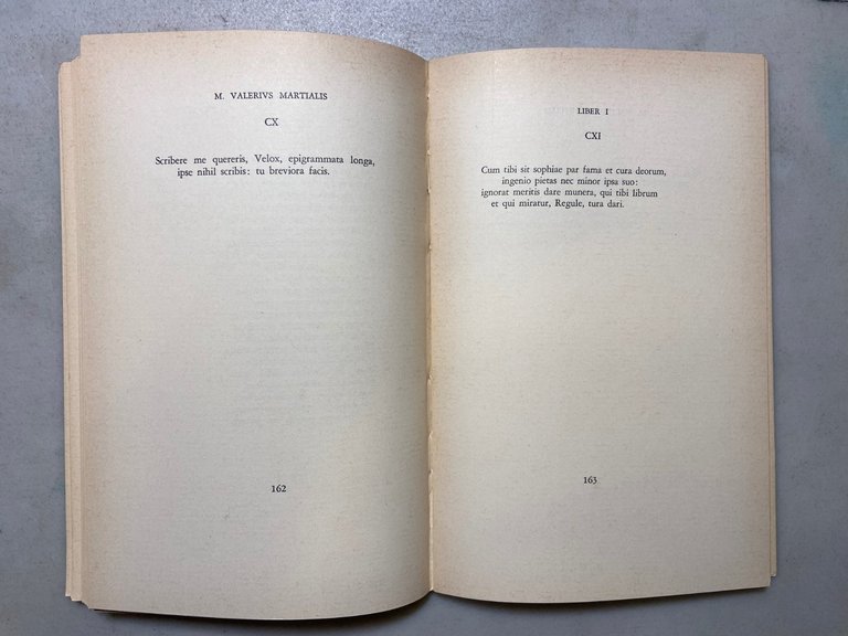 M.Valerius Martialis,EPIGRAMMATON, LIBER DE SPECTACULIS,Giardini editori 1980 | Immagine Gallery 5