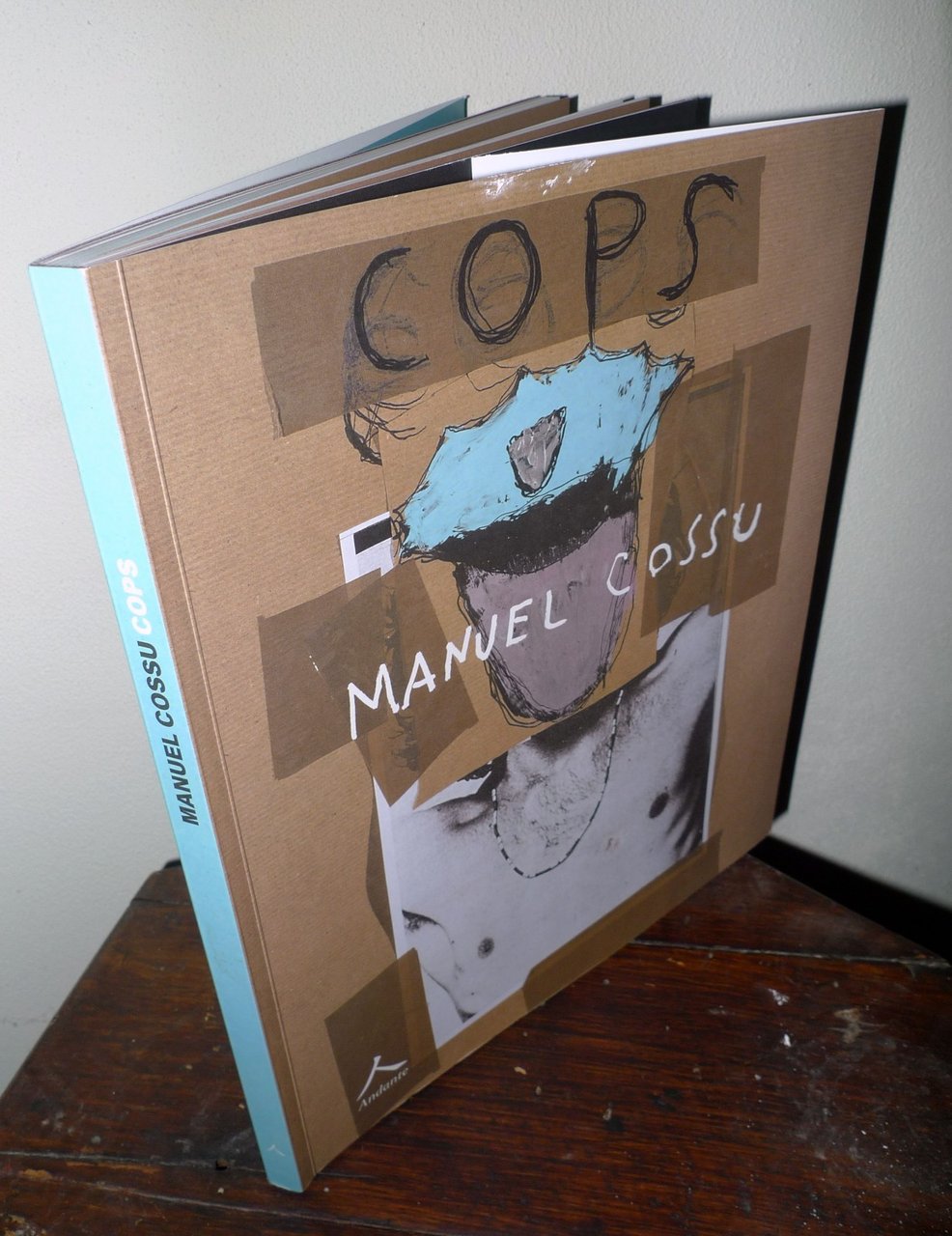 Manuel Cossu,COPS,2024 Andante[cura S.Tossi,illustrazione,THE MANGES,poliziotti | Immagine principale