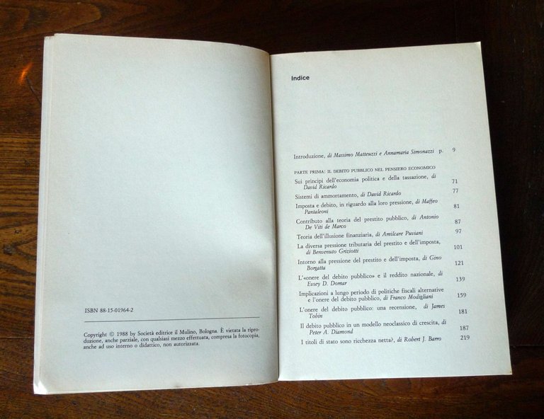 Matteuzzi/Simonazzi,IL DEBITO PUBBLICO,1988 il Mulino[ECONOMIA