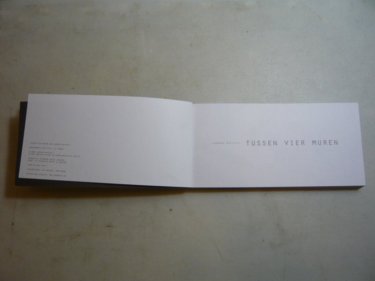 Mattotti,LA STANZA/TUSSEN VIER MUREN,Bologna,2003[illustrato,olandese