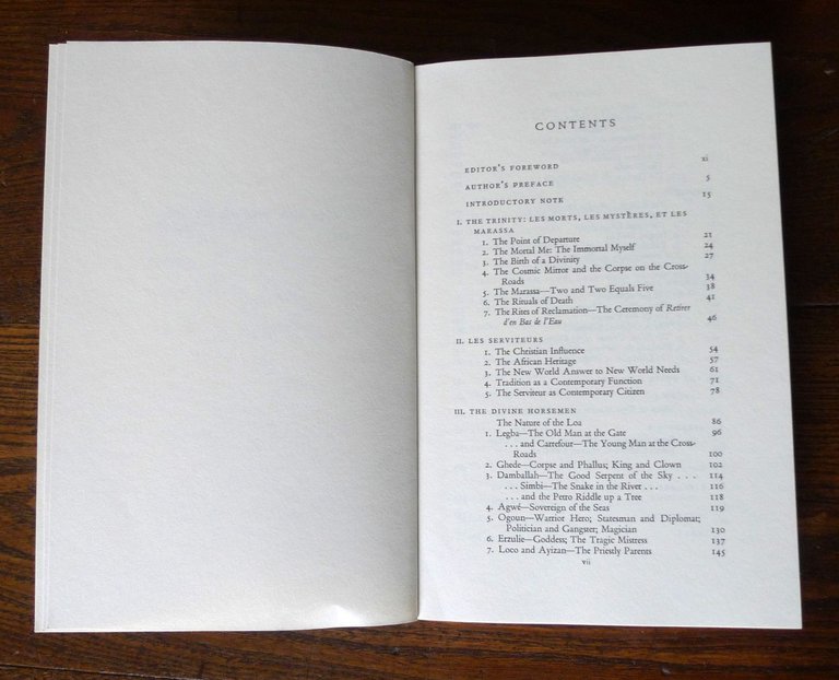 Maya Deren,DIVINE HORSEMEN.THE LIVING GODS OF HAITI,2004 Documentext