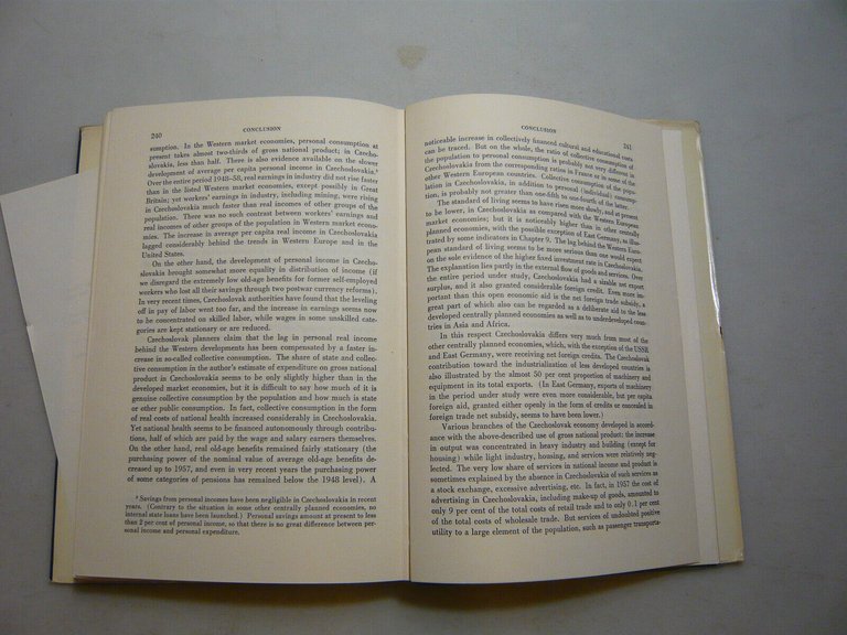 Michal,CENTRAL PLANNING IN CZECHOSLOVAKIA,California,1960[inglese