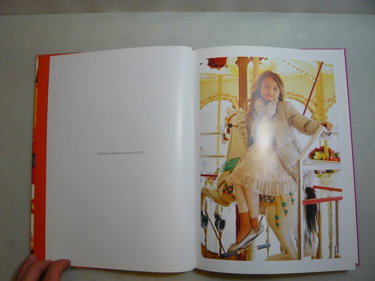 MISS BLUMARINE, catalogo di abbigliamento