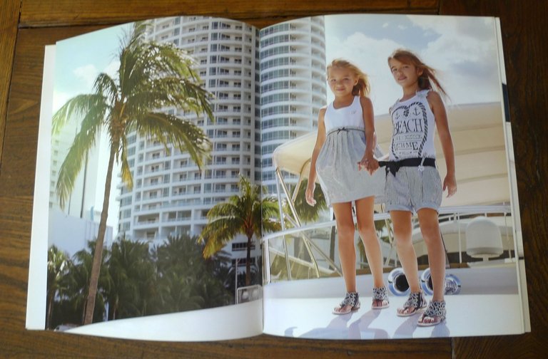 MISS BLUMARINE.MIAMI BEACH MARINA SPRING SUMMER 2012 COLLECTION[bambina,catalogo