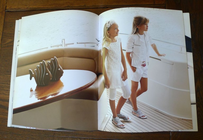 MISS BLUMARINE.MIAMI BEACH MARINA SPRING SUMMER 2012 COLLECTION[bambina,catalogo