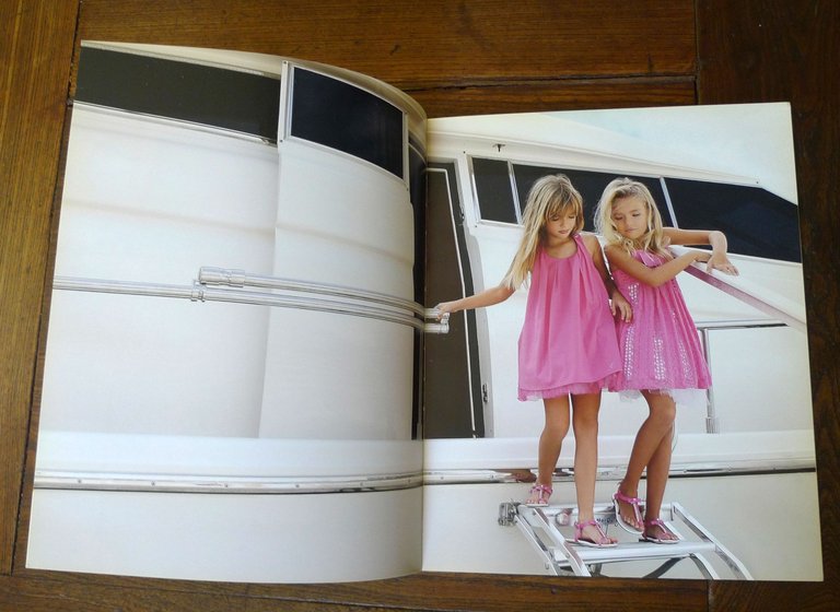 MISS BLUMARINE.MIAMI BEACH MARINA SPRING SUMMER 2012 COLLECTION[bambina,catalogo