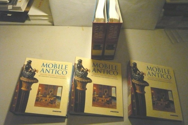 MOBILE ANTICO Grande galleria illustrata: per conoscerlo, restaurarlo e valutarl