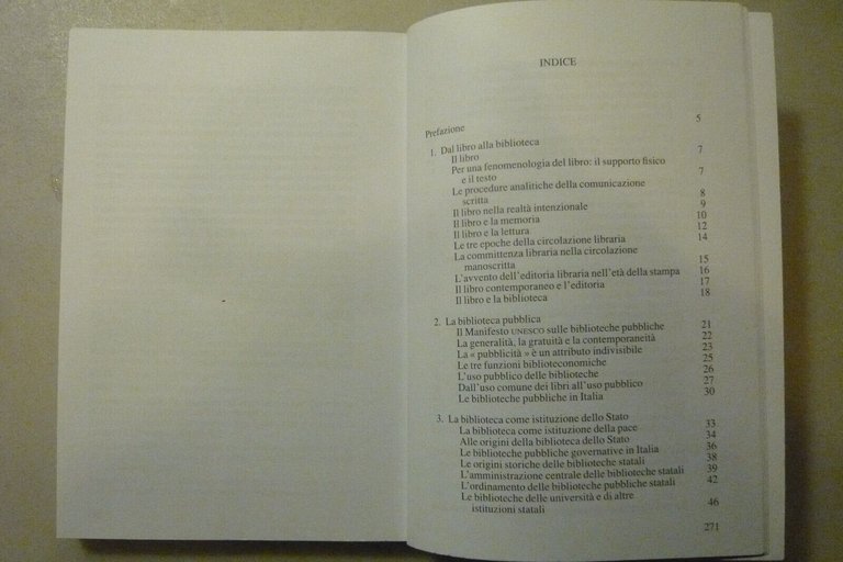 Montecchi-Venuda,MANUALE DI BIBLIOTECONOMIA,1995[biblioteconomia