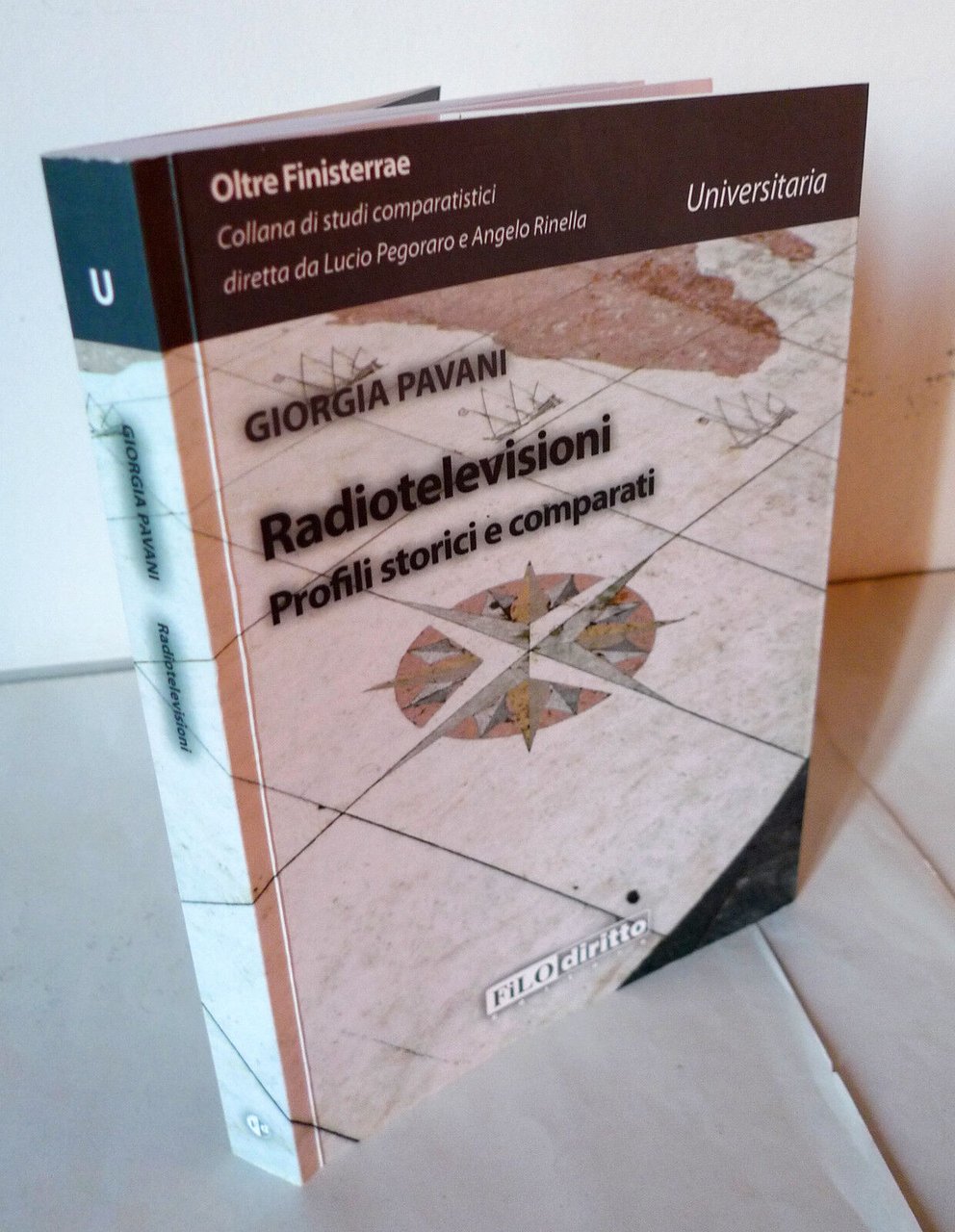 Pavani,RADIOTELEVISIONI.Profili storici e comparati,2012[storia,TV,Costituzione