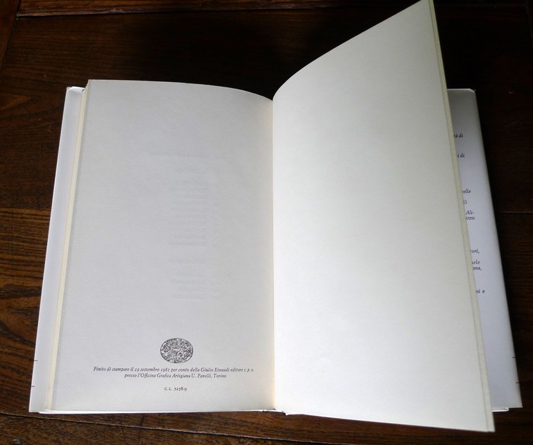 Publio Virgilio Marone,LE BUCOLICHE.LE GEORGICHE,1981 Einaudi MILLENNI | Immagine Gallery 7