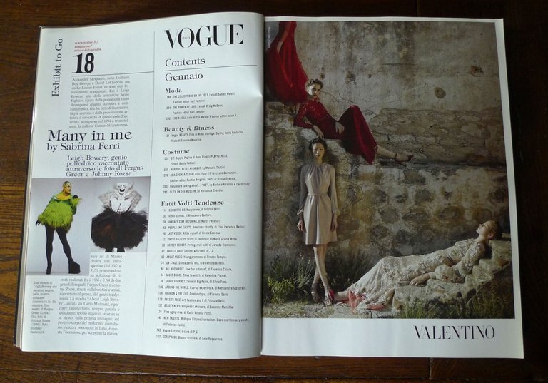 Rivista VOGUE Italia n.737 Gennaio 2012[MODA,FASHION HOT SPOTS