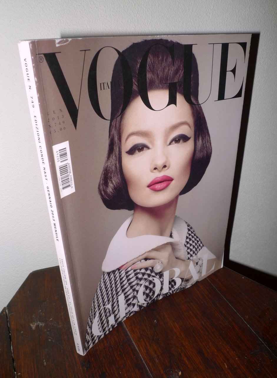 Rivista VOGUE Italia n.749 Gennaio 2013.GLOBAL[Fei Fei Sun,Li Yuchun,MODA