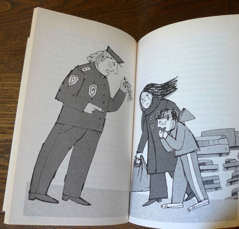 Roberto Denti,ANELLI MAGICI E LADRI DI FULIGGINE,2009 PIEMME JUNIOR[per ragazzi