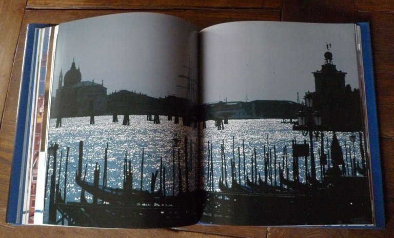 Rosario Bonavoglia,VENICE.FASCINATION AND COLORS,2002 Silvana[fotografie,Venezia