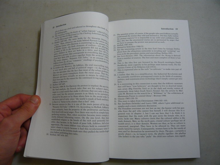 Schelde,ANDROIDS,HUMANOIDS, AND OTHER SCI-FI MONSTERS,New York,1993[inglese