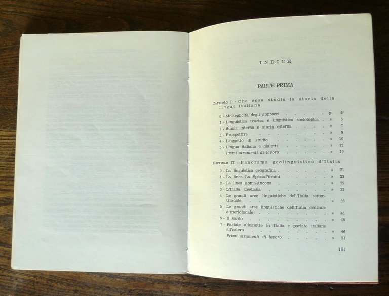 Sobrero,UNA SOCIETÀ FRA DIALETTO E LINGUA.Appunti di italiano contemporaneo,1975 | Immagine Gallery 4