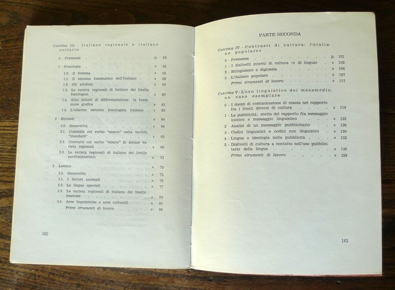 Sobrero,UNA SOCIETÀ FRA DIALETTO E LINGUA.Appunti di italiano contemporaneo,1975 | Immagine Gallery 5