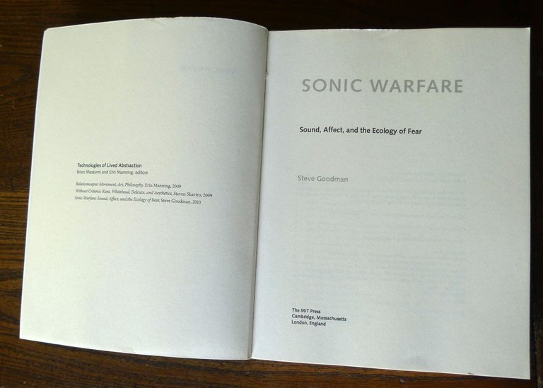 Steve Goodman,SONIC WARFARE.SOUND,AFFECT,AND THE ECOLOGY OF FEAR,2012 MIT[Kode9