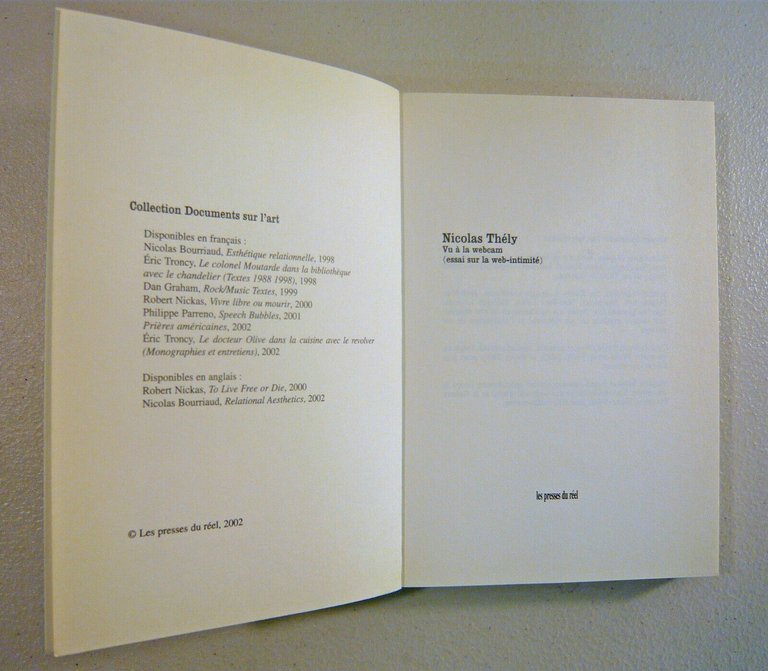 Thély,VU À LA WEBCAM(essai sur la web-intimité),2002[internet,estetica