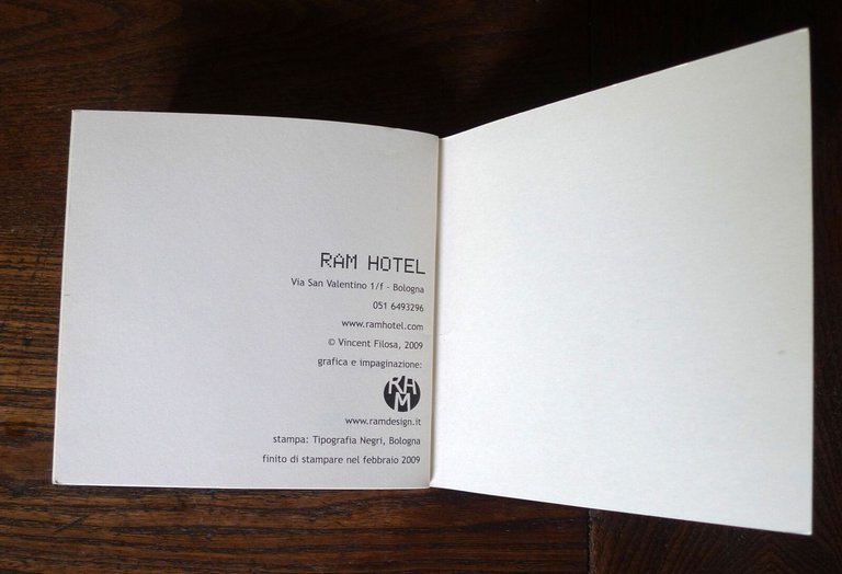 Vincent Filosa,UNA STORIA COME LE CASE SENZA TETTO,2009 RAM HOTEL[illustrazione