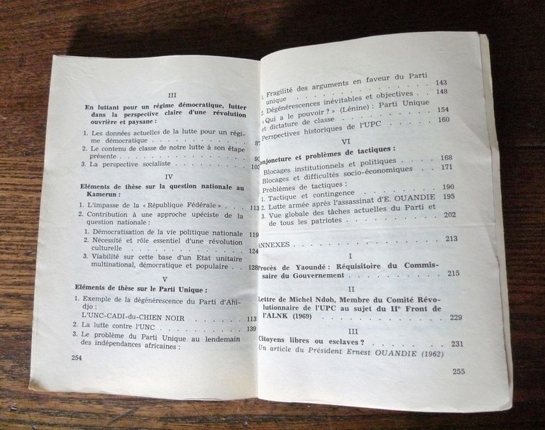 Woungly-Massaga,L'AFRIQUE BLOQUÉE:L'EXEMPLE DU KAMEROUN,1962[Camerun,Ouandie
