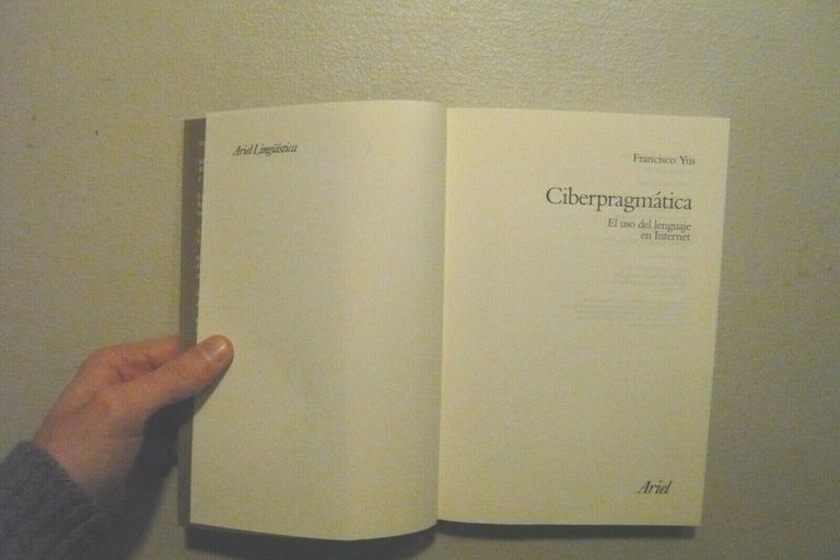 Yus,CIBERPRAGMATICA.El uso del lenguaje en Internet, Barcellona 2001