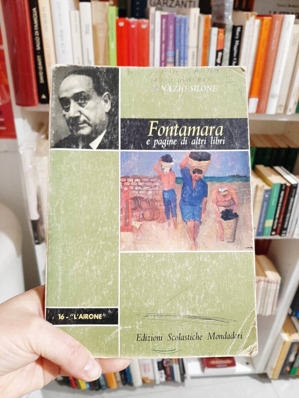 Fontamara e pagine di altri libri