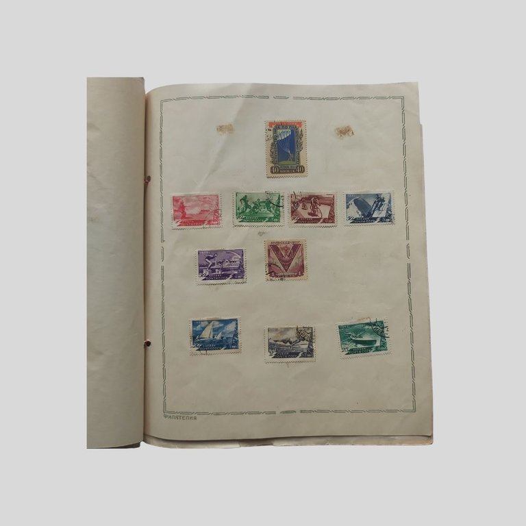 Album contenente 47 francobolli usati di argomento sportivo. | Immagine Gallery 4