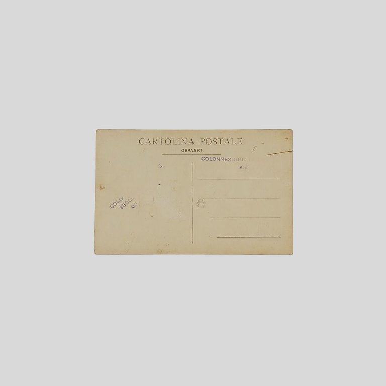 BAMBI Alfredo con cappello e monocolo.