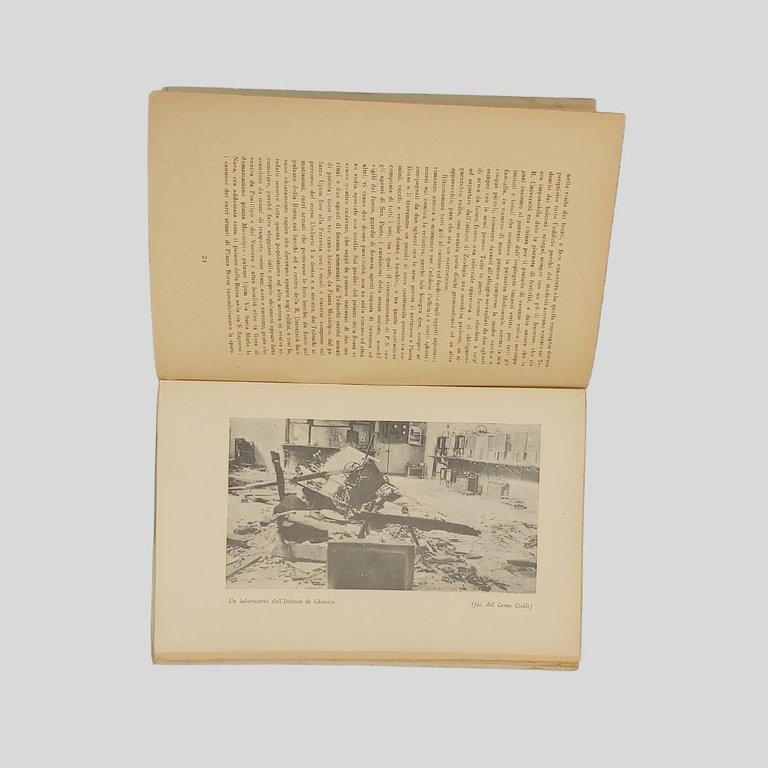 L’Università di Napoli incendiata dai tedeschi. 12 settembre 1943.