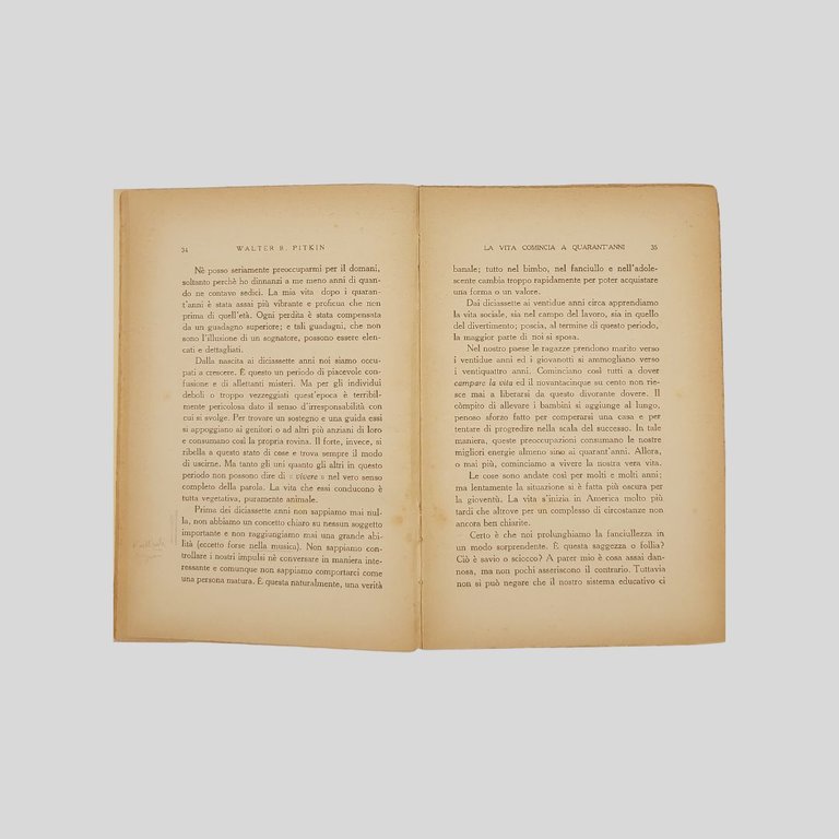 La vita comincia a quarant’anni. Traduzione di M. Bertolotti. | Immagine Gallery 2