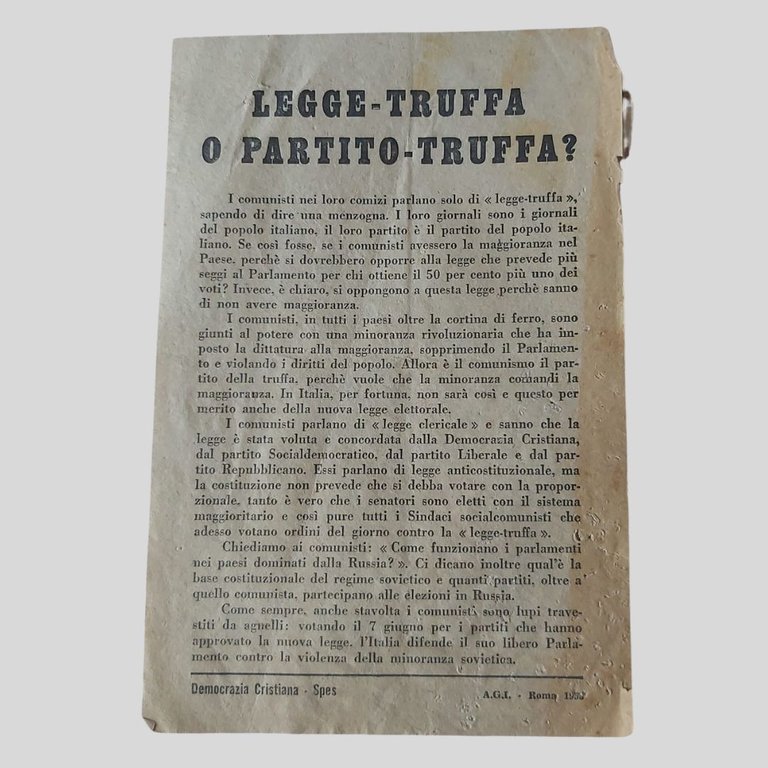 Lotto di tre rari volantini diffusi dalla Democrazia Cristiana. | Immagine Gallery 4