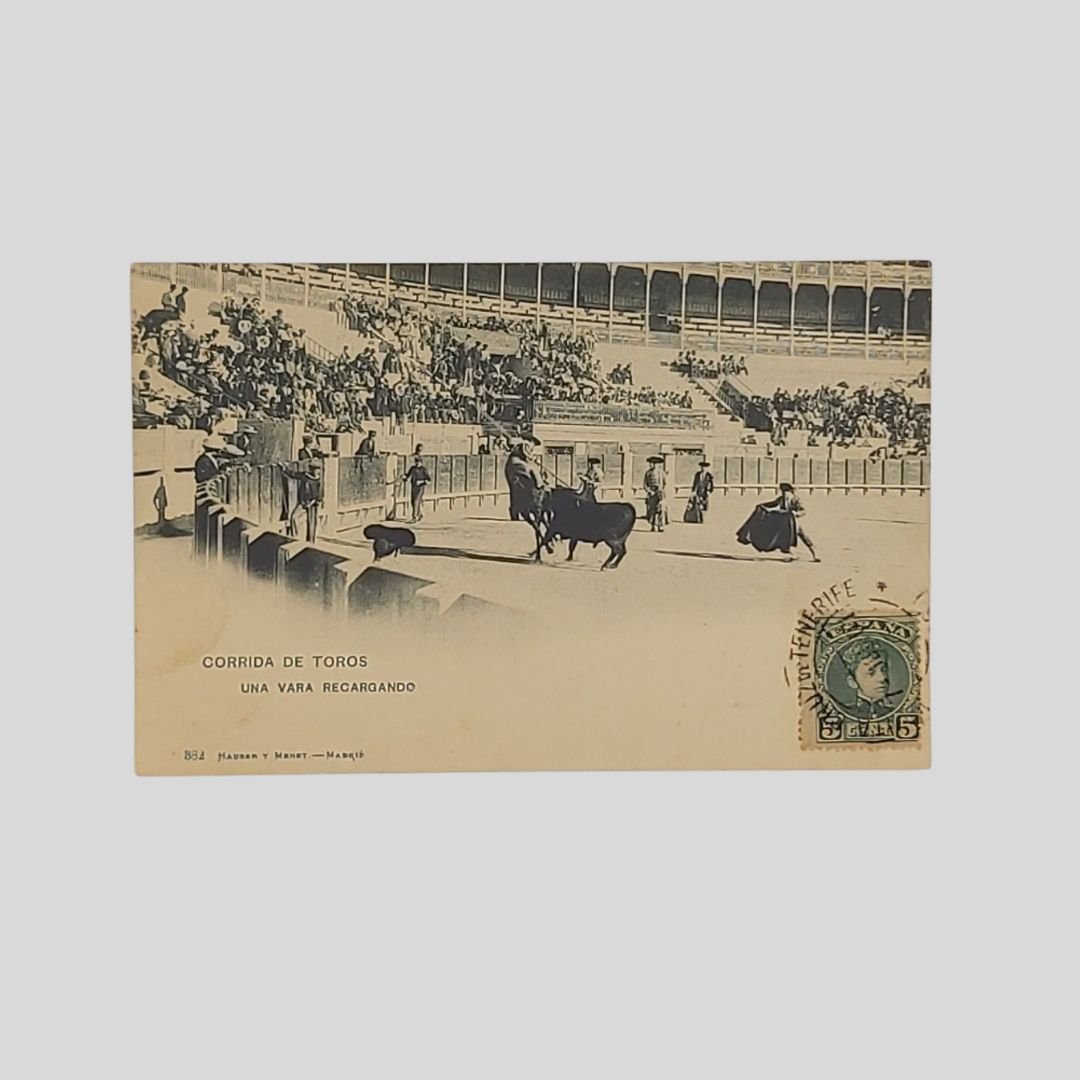 Madrid. Corrida de Toros. Una Vara Recargando.
