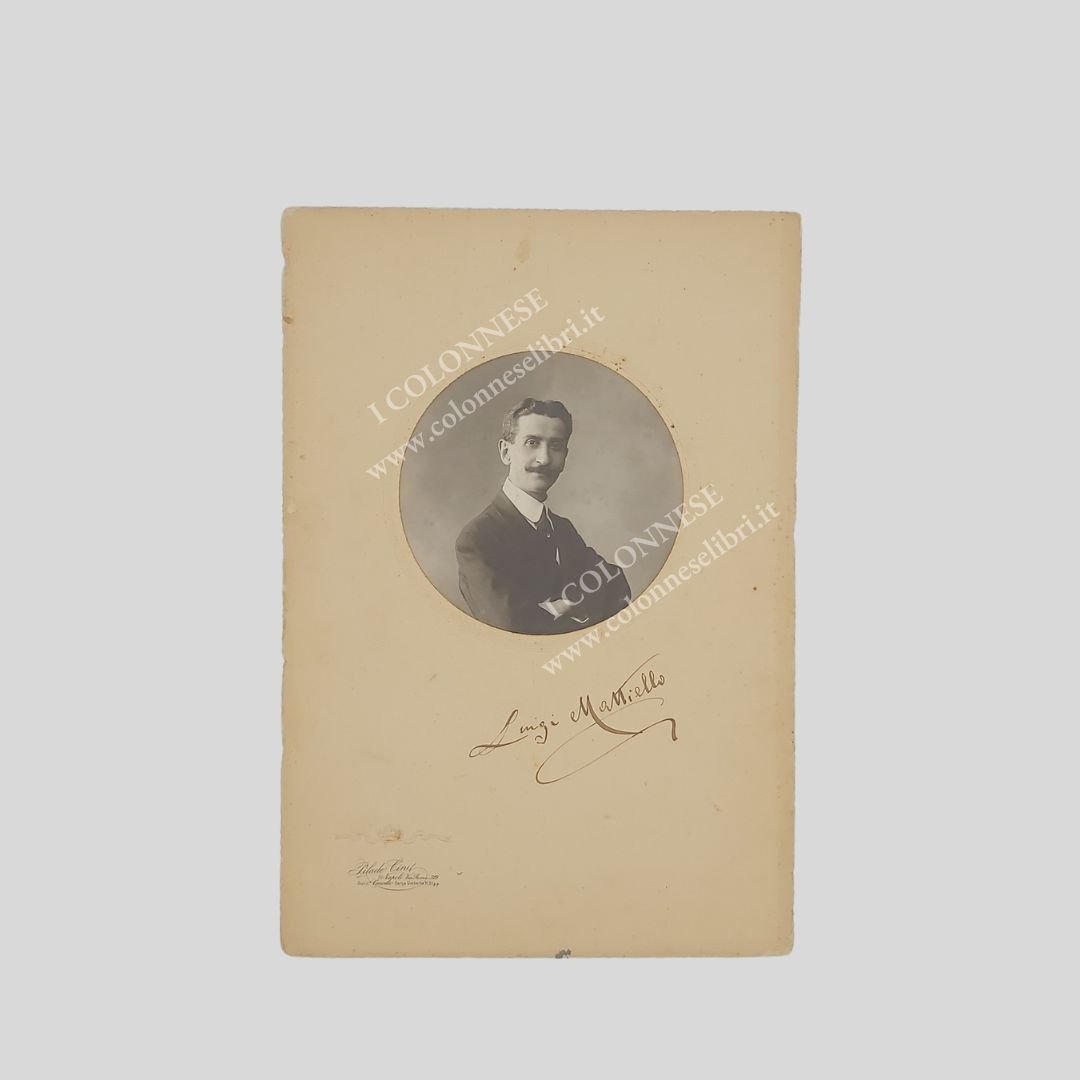 Ritratto fotografico con firma autografa a inchiostro marrone. Raro e …