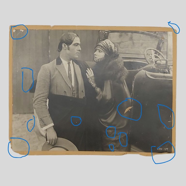 Rodolfo Valentino e Nita Naldi sul set del film Sangue …