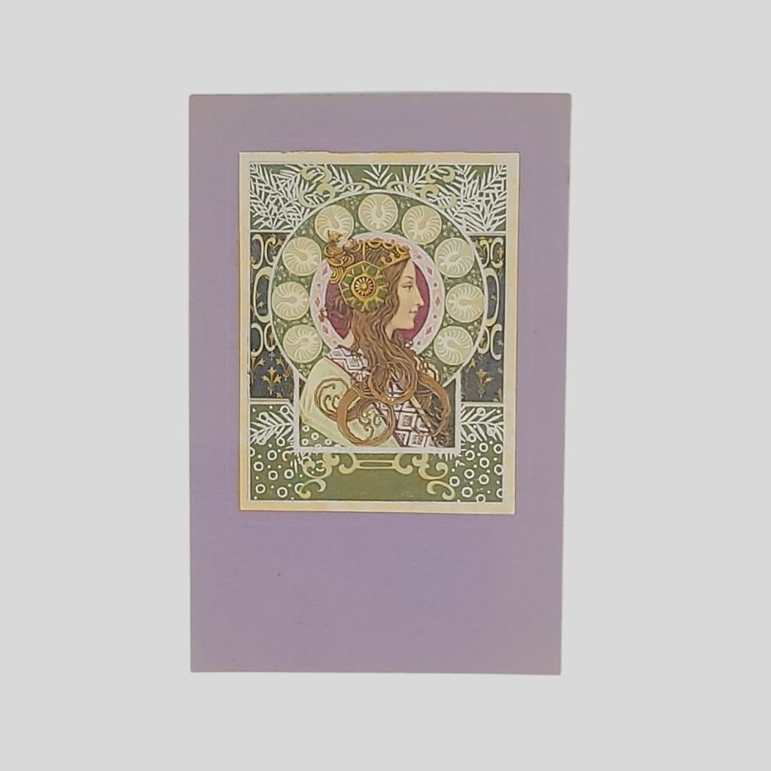 Testa bizantina. Art Nouveau. Donna castana alla maniera di Mucha.