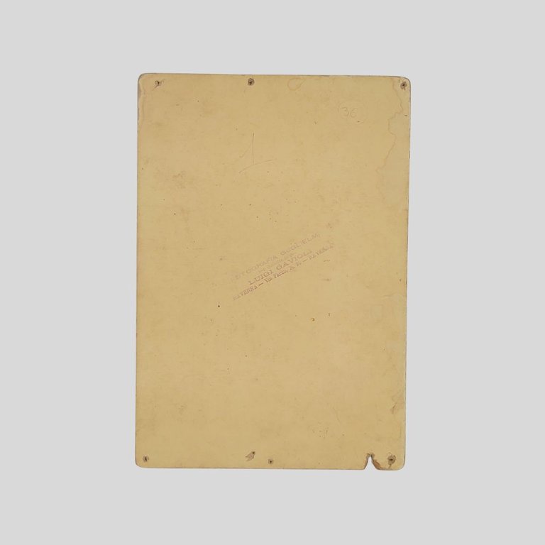 Vincenzo Larizza [Napoli 1862-1902] Tenore. Ritratto fotografico in abiti di …