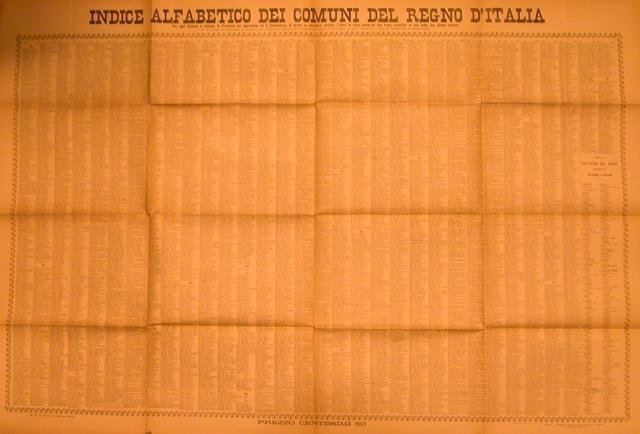 INDICE ALFABETICO DEI COMUNI DEL REGNO D'ITALIA. Per ogni Comune è indicata la provincia e il Circondario, la prima in carattere corsivo, l'altro in cifra numerica che trova riscontro in una delle due ultime colonne. fine del XIX secolo.