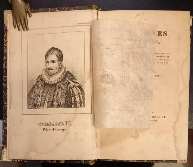 TABLETTES LIBERALES. Contenant les opinions des orateurs, des publicistes et des philosophes moralistes, historiens ou legislateurs sur les questions les plus intéressantes pour l'humanité et le gouvernement des états.