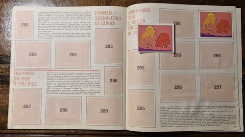 ALBUM ANIMALI E TRAFFICO Panini 1973 con 9 figurine vintage