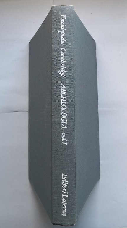 ARCHEOLOGIA Enciclopedie Cambridge 2 volumi 1981 Laterza Libro cofanetto