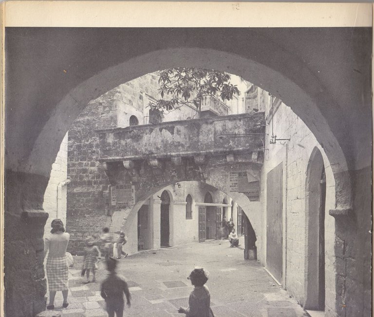 BARI E LA PUGLIA di Michele Palmieri 1964 Editoriale Adda …