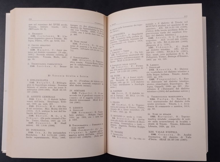 BIBLIOGRAFIA ESSENZIALE DELLA LINGUISTICA ITALIANA E ROMANZA di Hall 1973 …