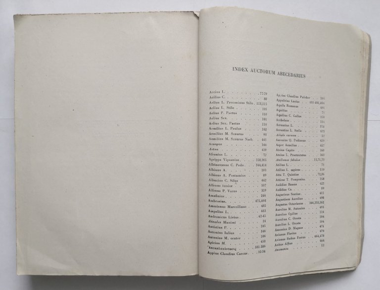 DE LITTERIS LATINIS COMMENTARII ad criticam artis di Eugenio De …