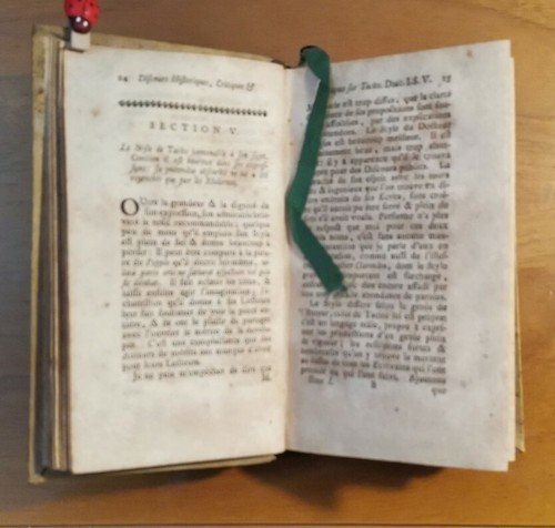 DISCOURS HISTORIQUES CRITIQUES ET POLITIQUES SUR TACITE 1742 Changuion LIBRO