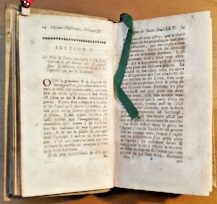 DISCOURS HISTORIQUES CRITIQUES ET POLITIQUES SUR TACITE 1742 Changuion LIBRO