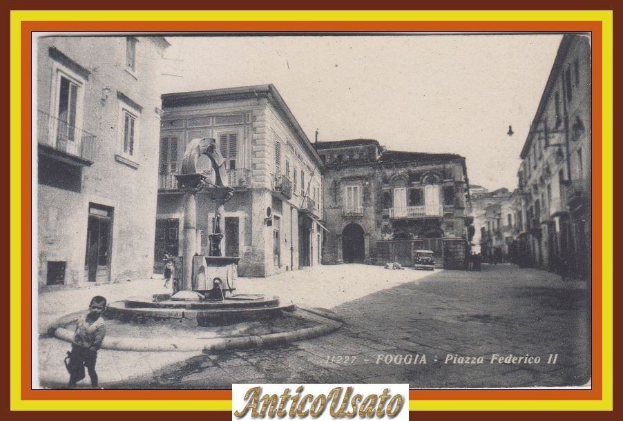 FOGGIA PIazza Federico II Cartolina Viaggiata anni '30 formato piccolo | Immagine principale
